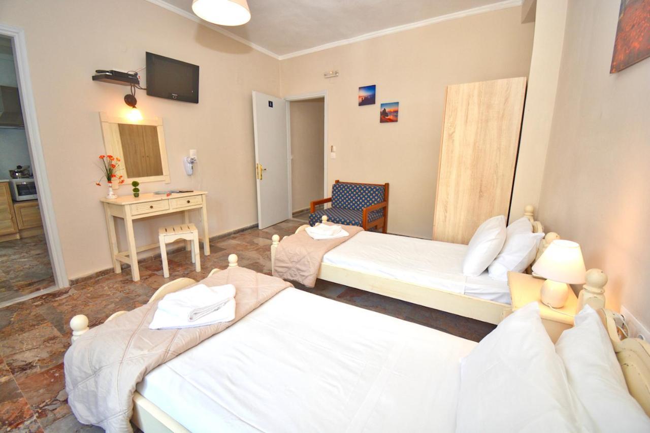 Mike'S Apartments Agios Gordios  Exterior foto