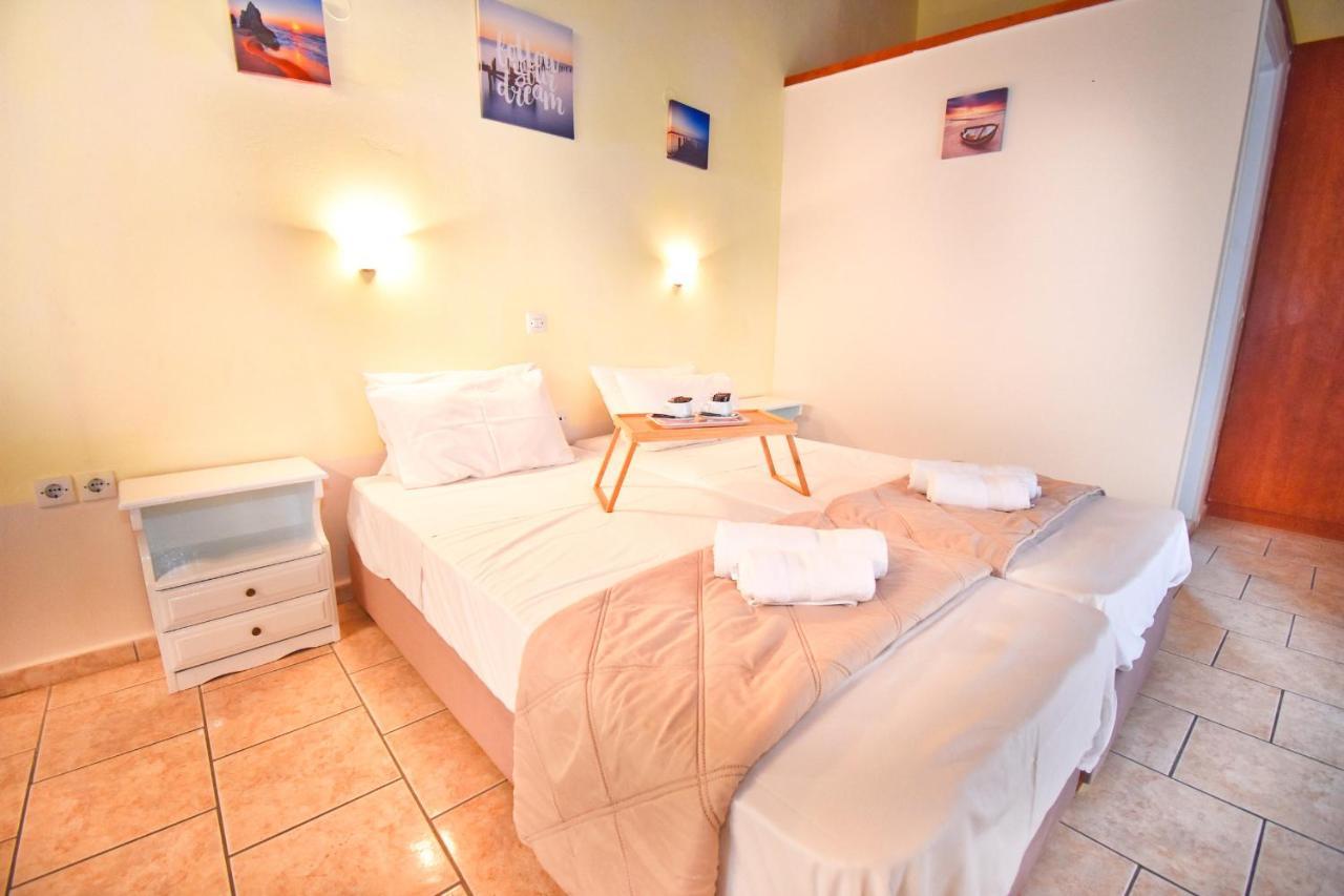 Mike'S Apartments Agios Gordios  Exterior foto