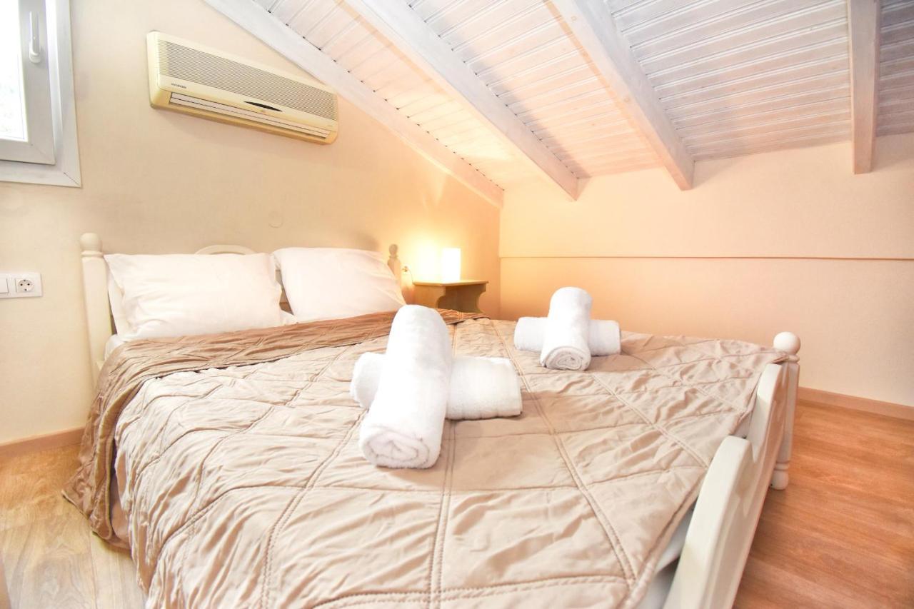 Mike'S Apartments Agios Gordios  Exterior foto
